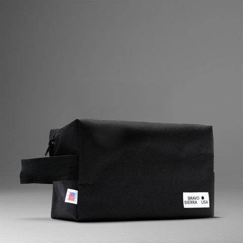 THE TOILETRY BAG